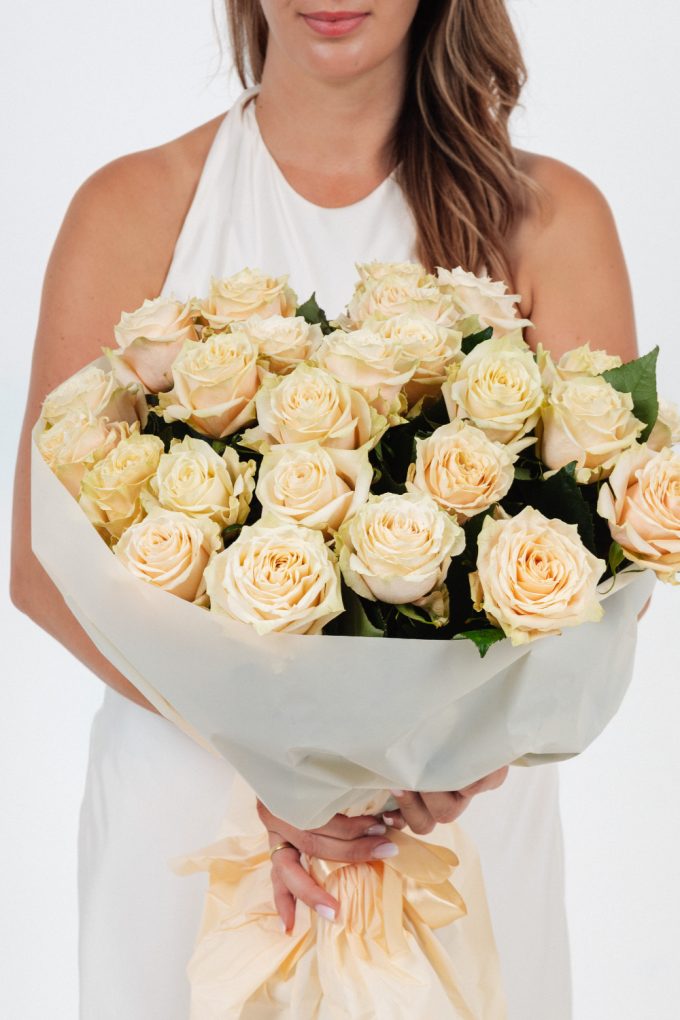 Ziedu pušķis Where Roses Speak 8